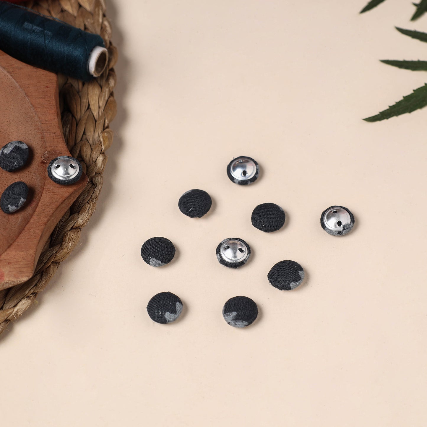  Buttonbaaz Handmade Fabric Button Small 