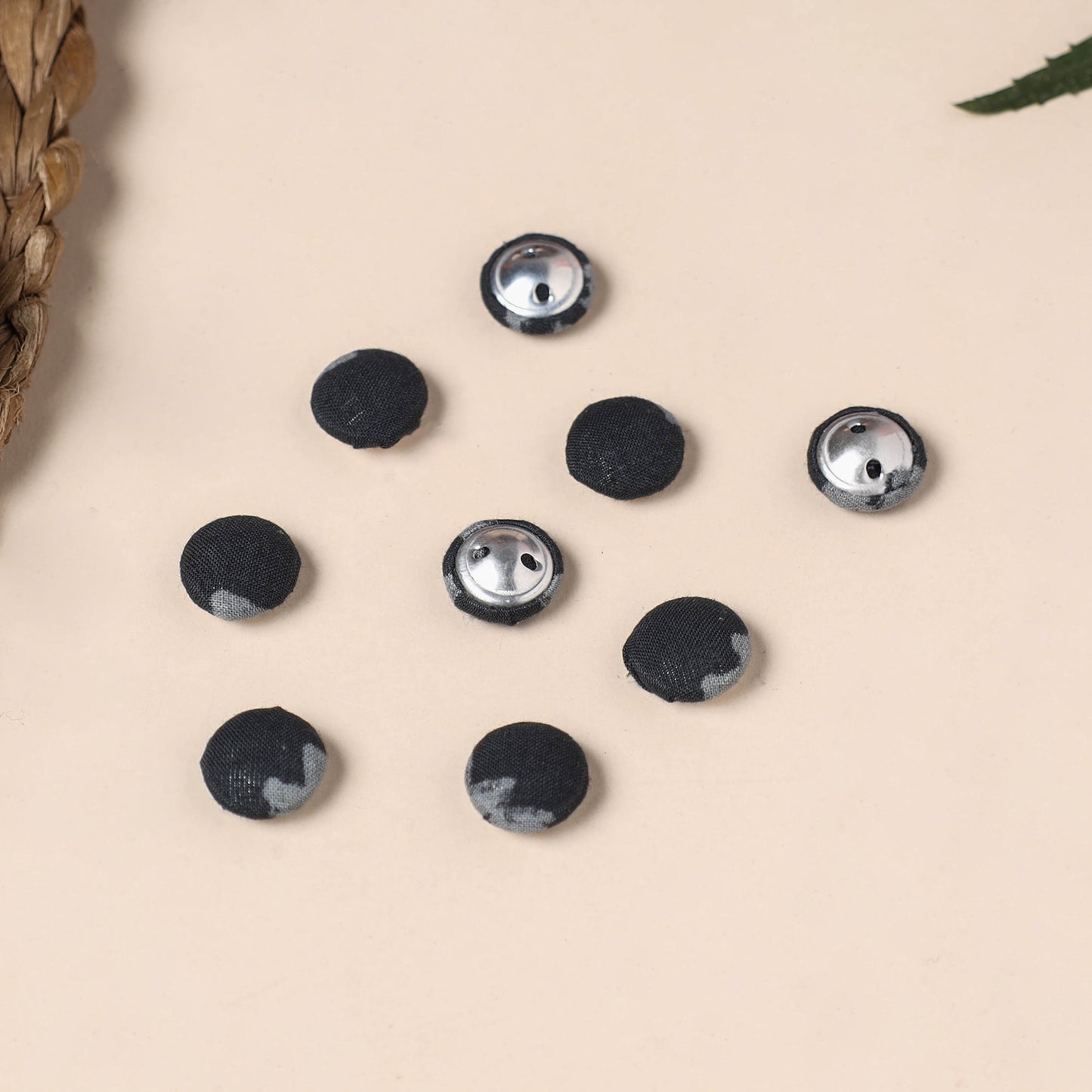  Buttonbaaz Handmade Fabric Button Small 