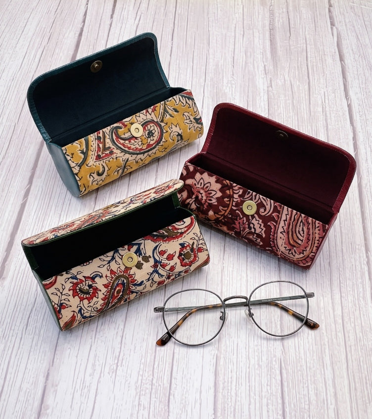 Kalamkari Spectacle Cases