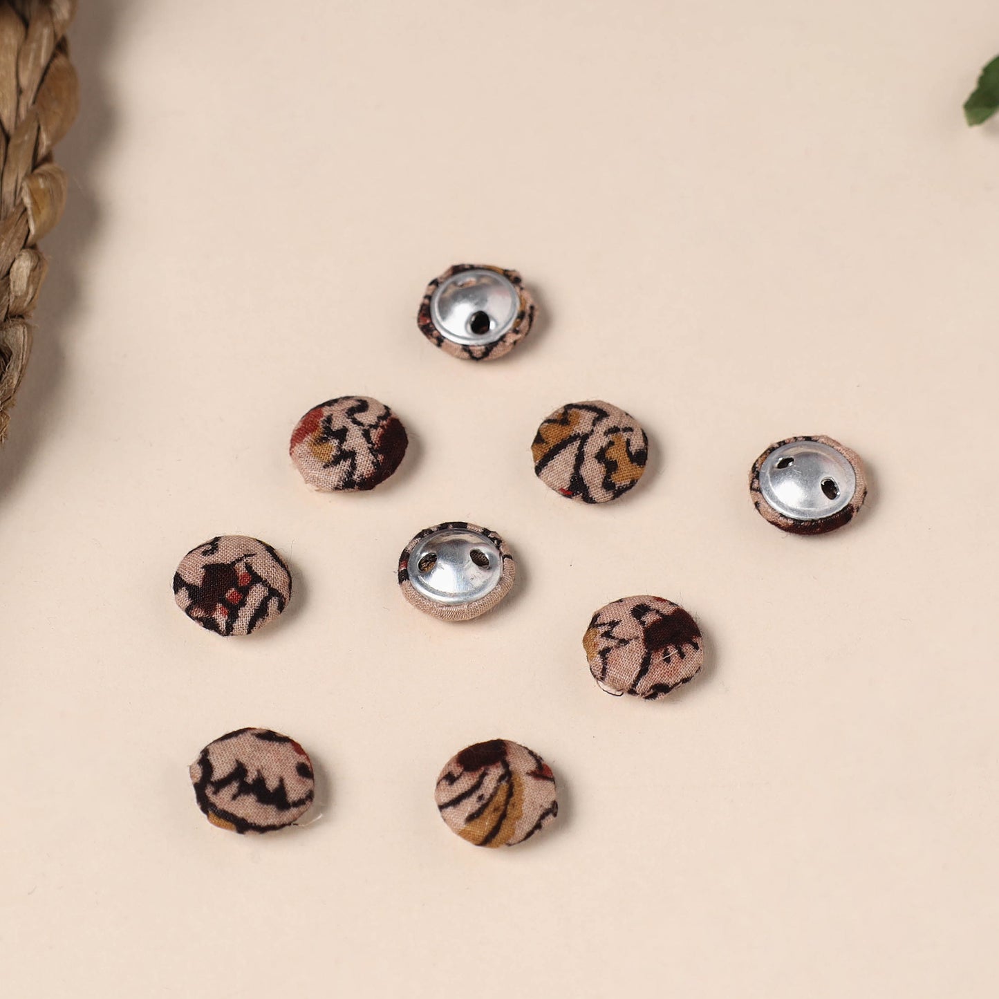  Buttonbaaz Handmade Fabric Button Small 