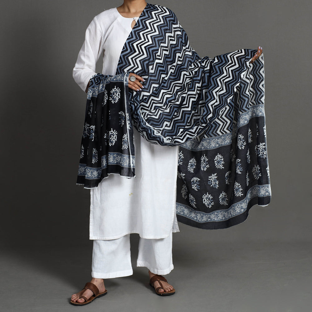 mul cotton dupatta