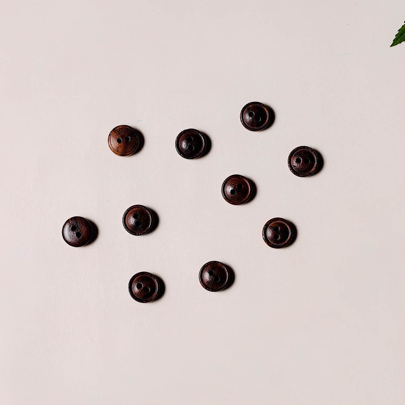 1cm hand carved sheesham wood clothing button (set of 10)