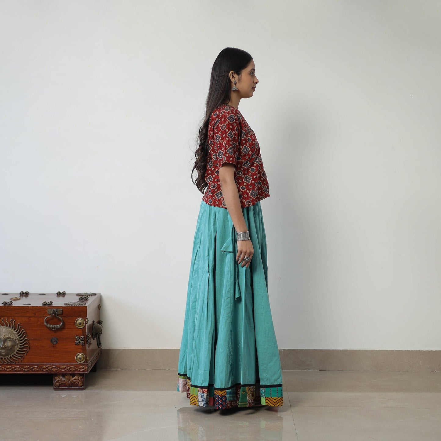 24 kali plain cotton skirt with patchwork border 03