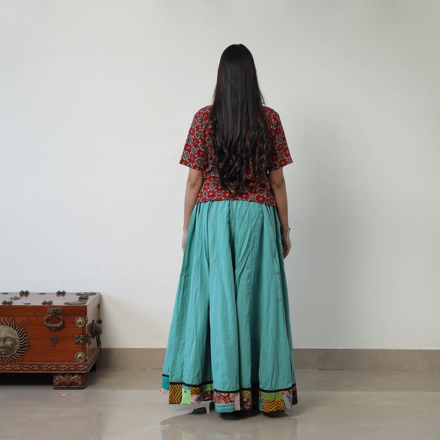 24 kali plain cotton skirt with patchwork border 03