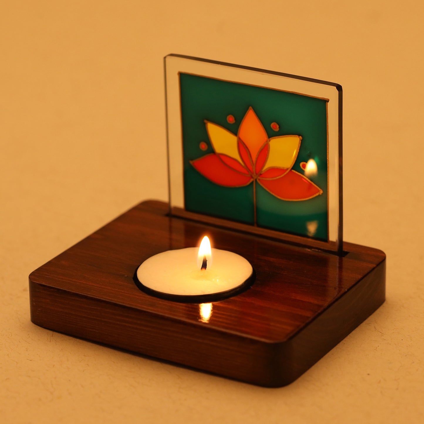 Kamal - The Madhuani T Light Holder