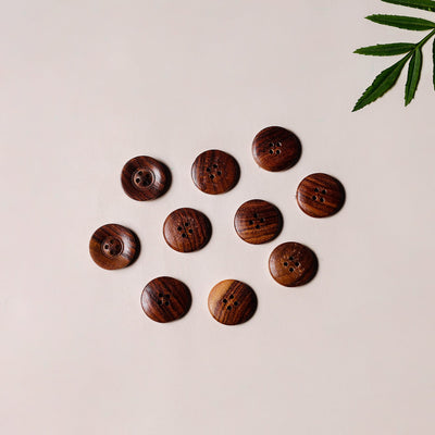 2cm hand carved sheesham wood clothing button (set of 10)