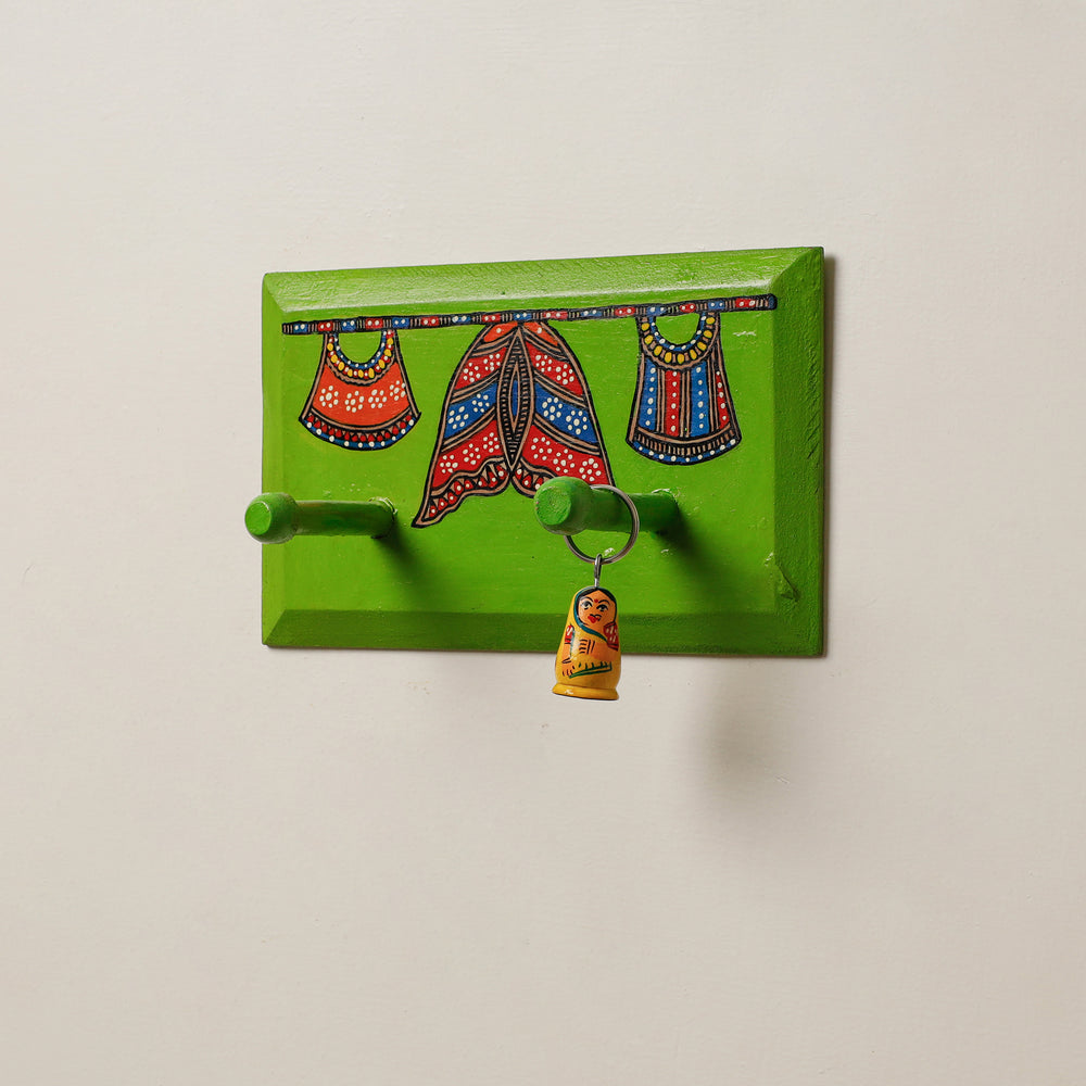 madhubani wooden hanger