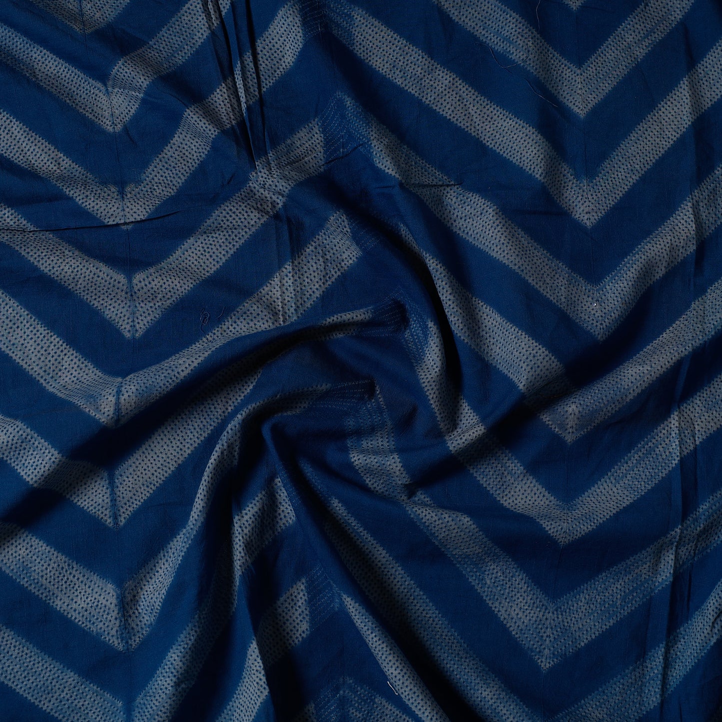 Nui Shibori Tie-Dye Cotton Precut Fabric (0.9 meter) 52