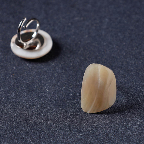 Handcrafted Seashell Ring (Adjustable)