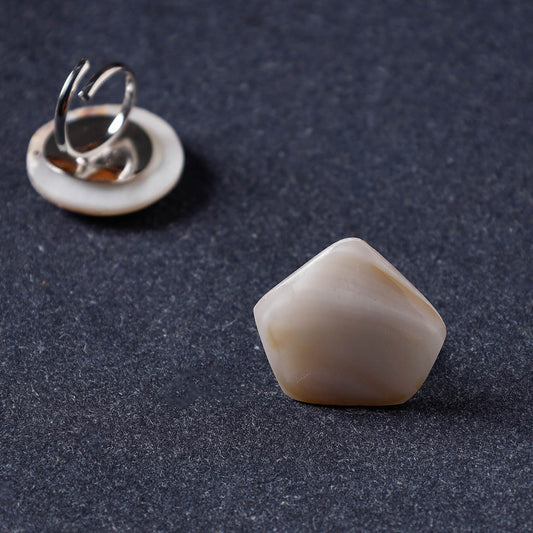 Handcrafted Seashell Ring (Adjustable)
