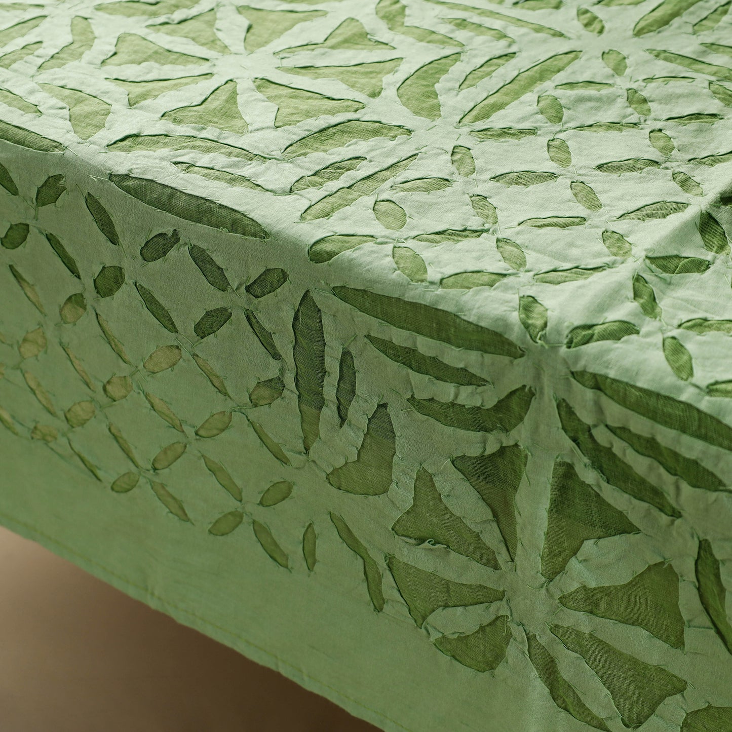 Applique Cutwork Cotton Centre Table cover (62 x 42 in)