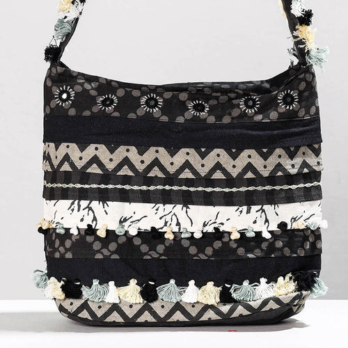 lambani embroidery shoulder bag