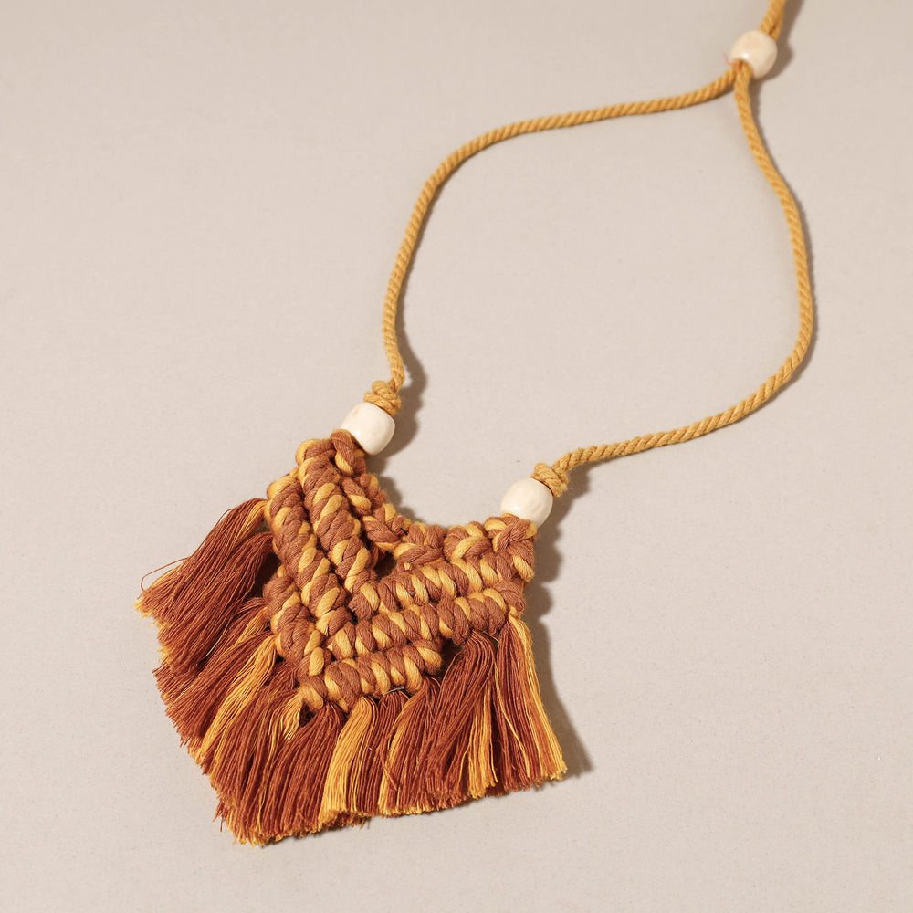 macrame necklace