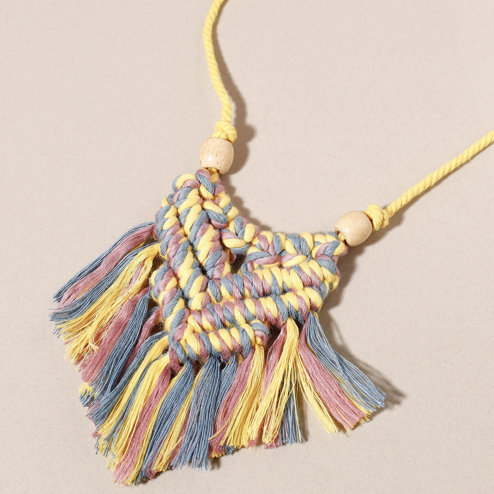 macrame necklace