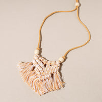 macrame necklace