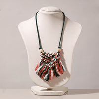 macrame necklace