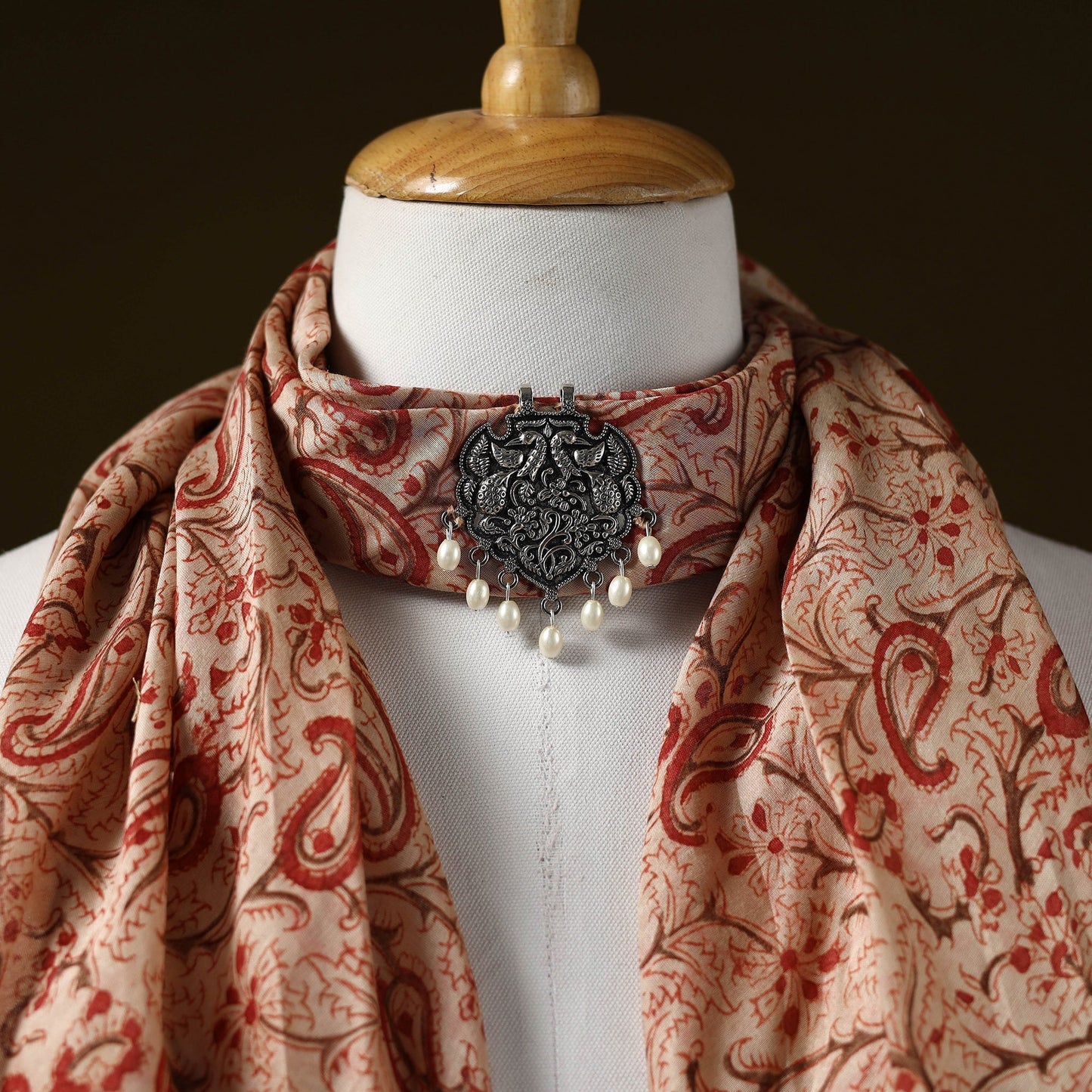 Kalamkari chanderi silk pendant necklace scarf 03