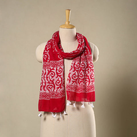Buy Red Mul Cotton Hand Batik Print Stole with Tassels