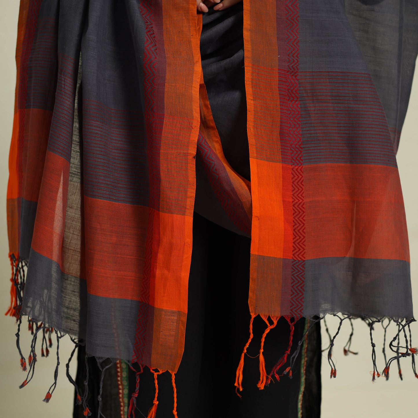 Buy Grey Handloom Cotton Srikakulam Jamdani Dupatta