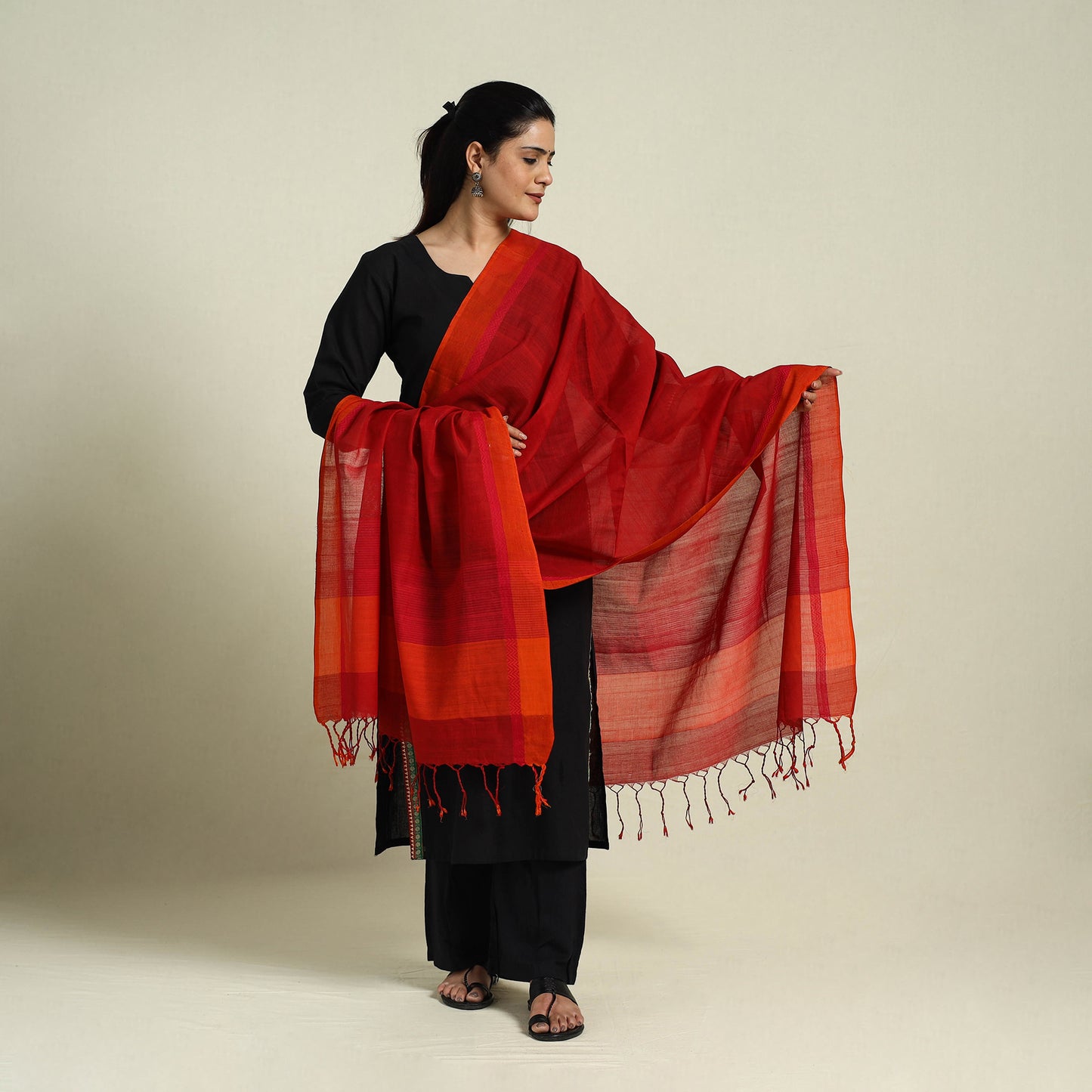 Buy Red Handloom Cotton Srikakulam Jamdani Dupatta