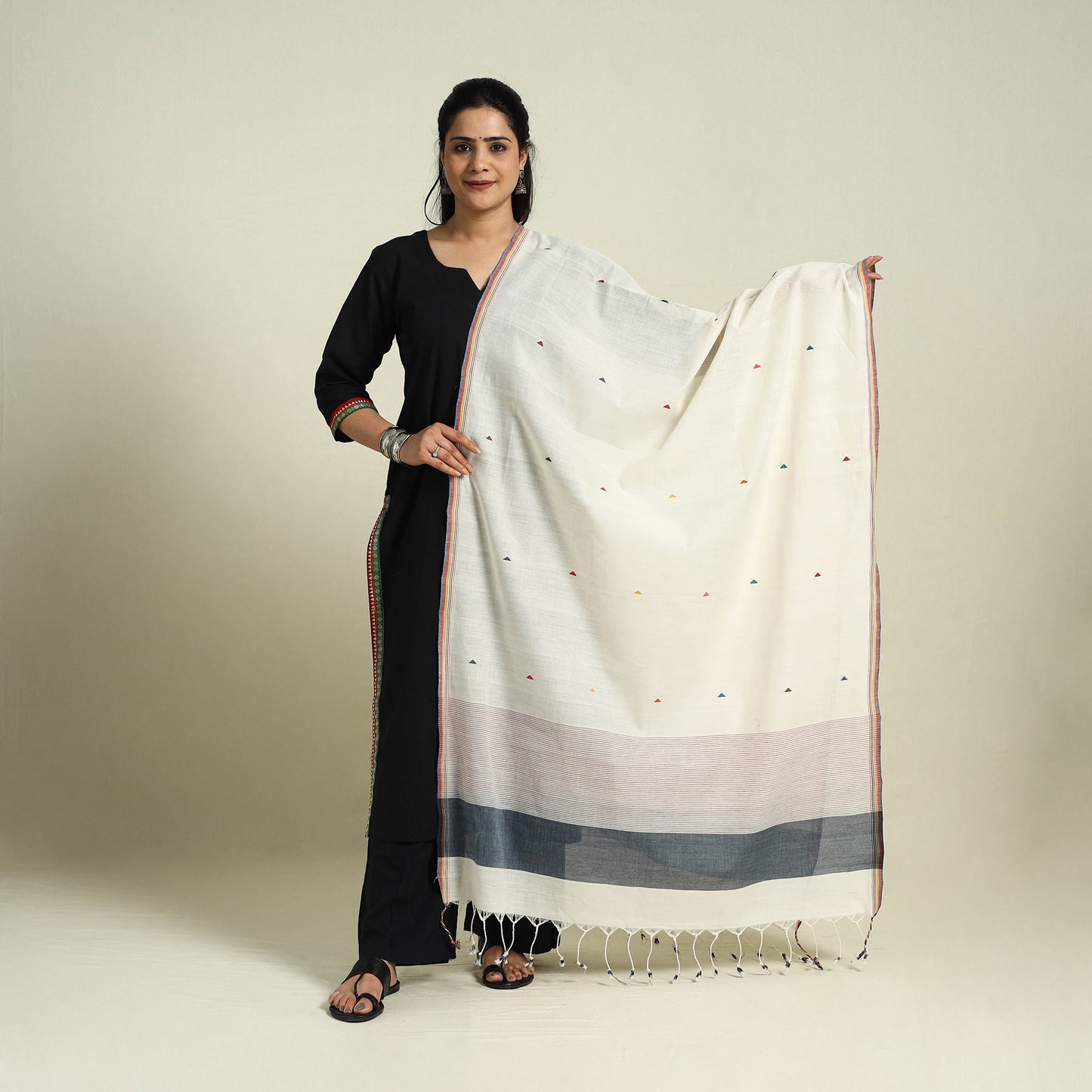 Buy Handloom Cotton Srikakulam Jamdani Dupatta