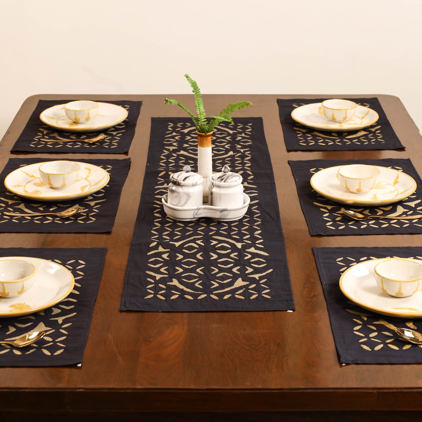 Black - Barmer Applique Cutwork Dining Table Runner with Mat Set 10