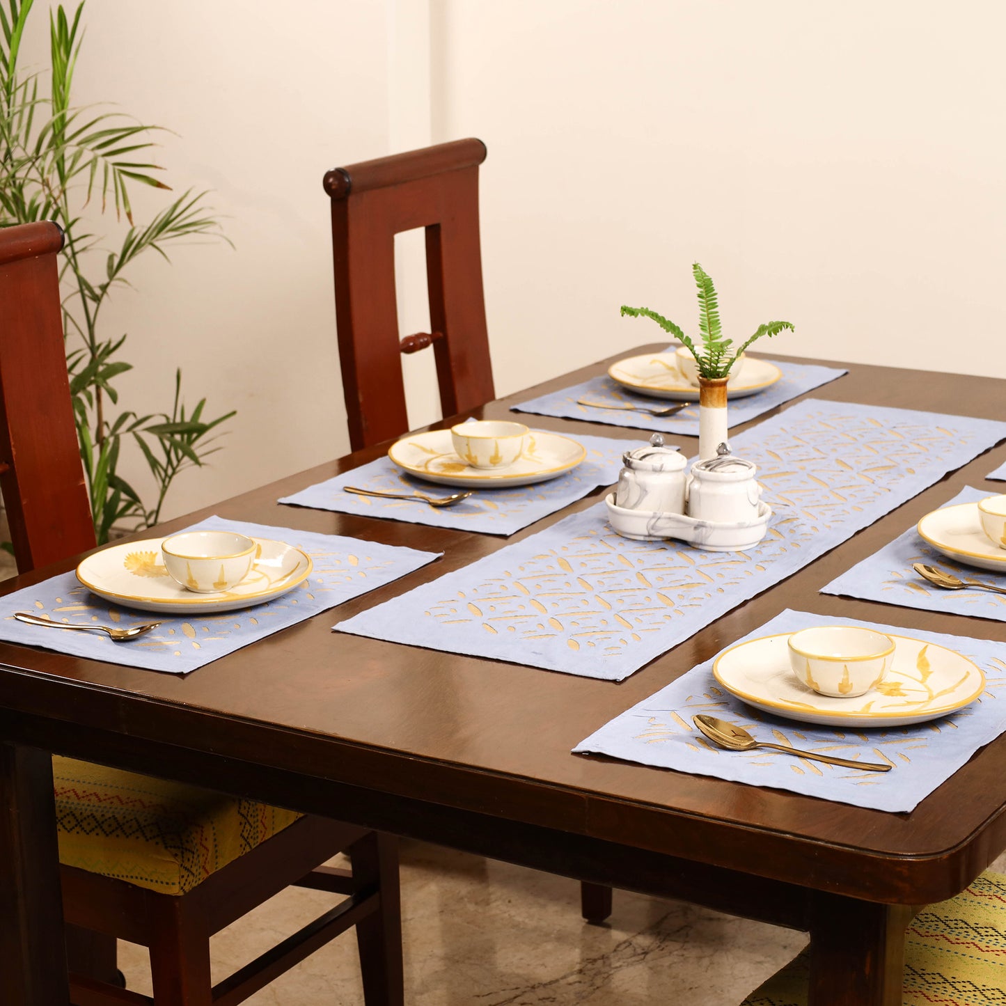 Barmer Applique Cutwork Dining Table Runner with Mat Set 11