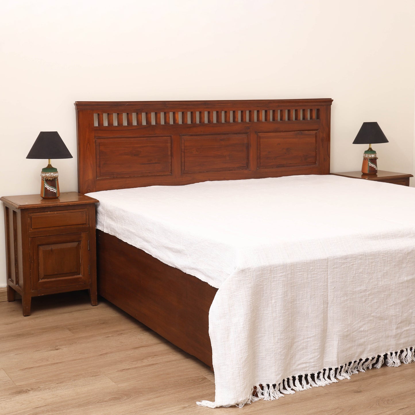 Bijnor Pure Handloom Cotton Double Bed Sheet (108 x 90 in) 01