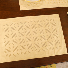 Barmer Applique Cutwork Dining Table Runner with Mat Set 19