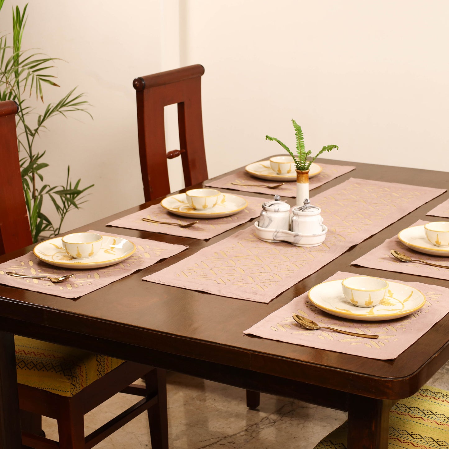 Barmer Applique Cutwork Dining Table Runner with Mat Set 20