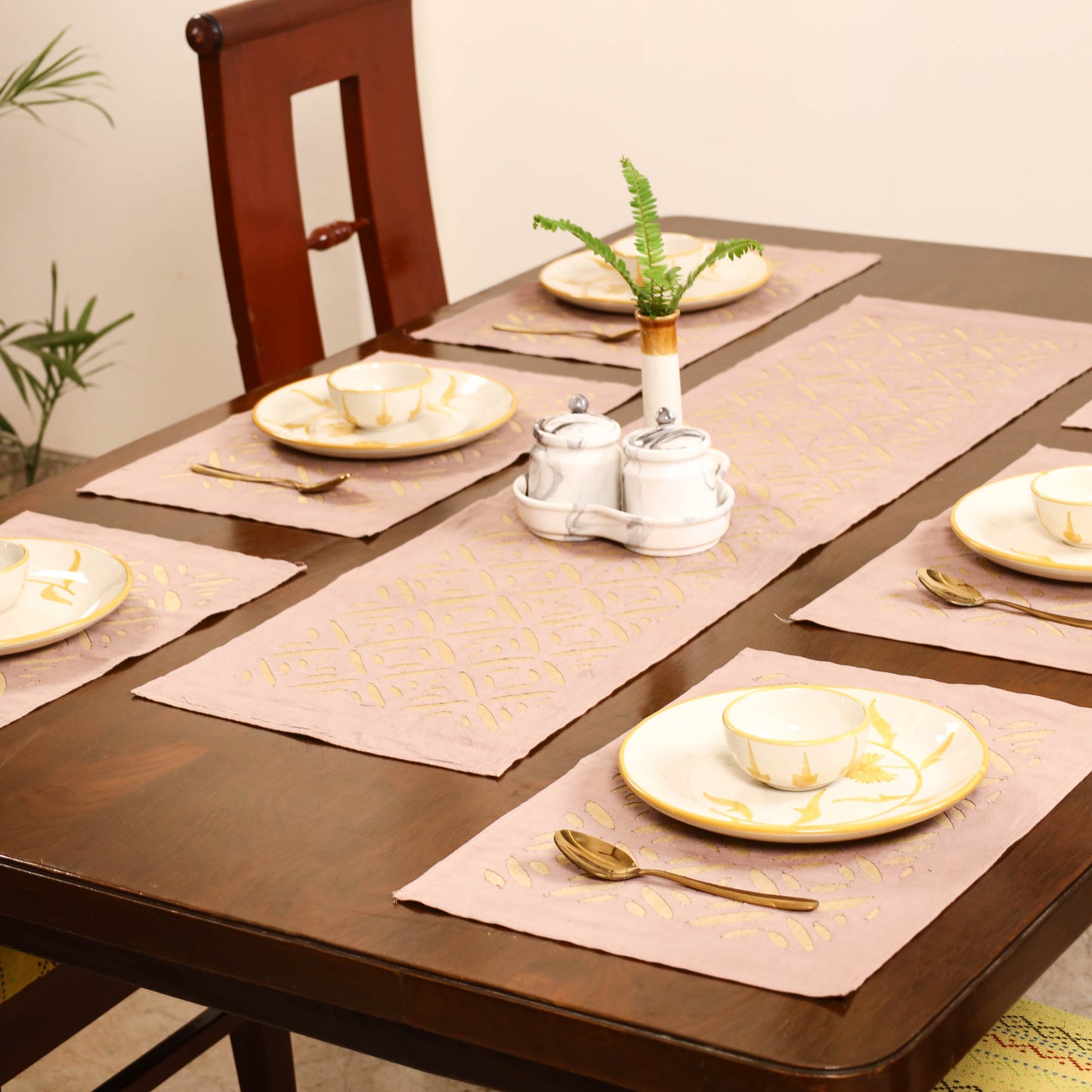 Barmer Applique Cutwork Dining Table Runner with Mat Set 20