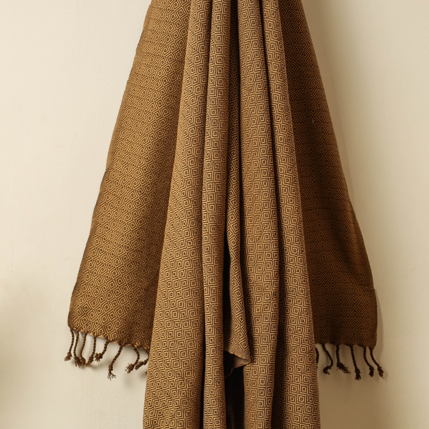 Handloom Cotton Towel with Tassels from Bijnor by Nizam