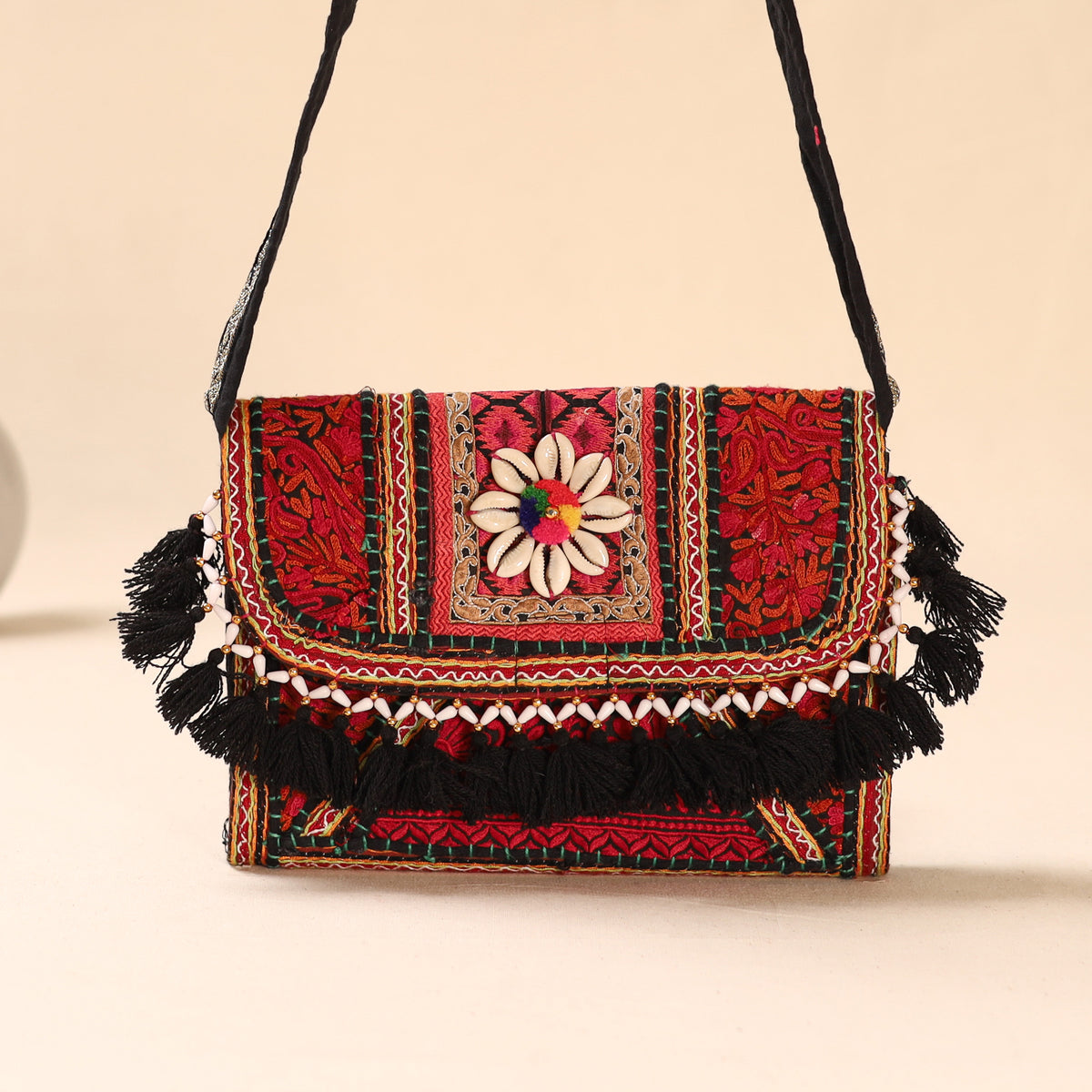 Khambadiya Patchwork Sling Bag 41