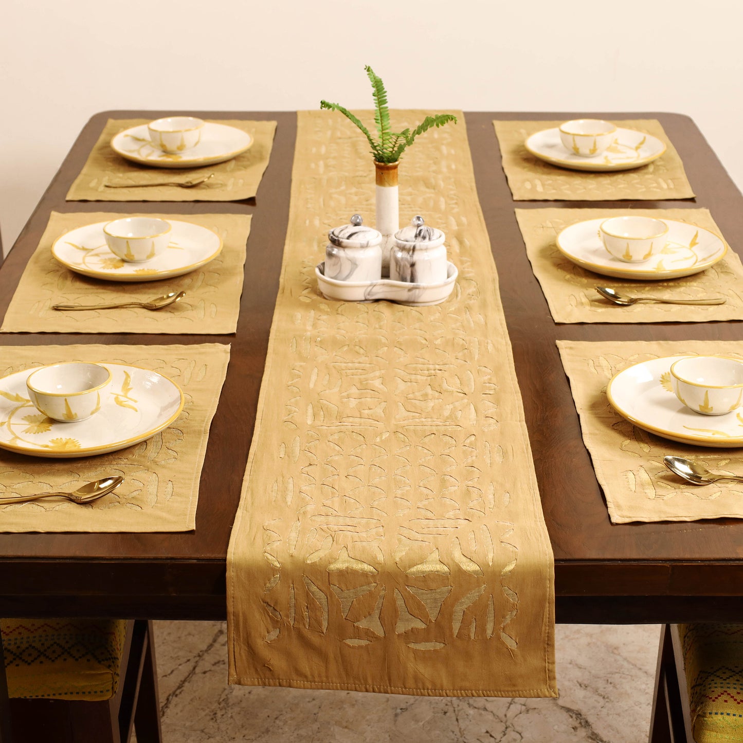 Barmer Applique Cutwork Dining Table Runner with Mat Set 46