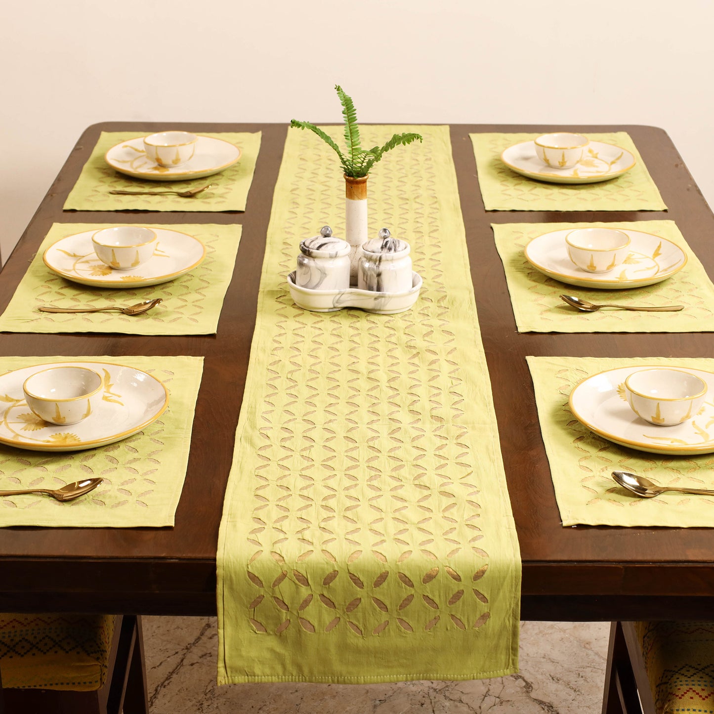 Barmer Applique Cutwork Dining Table Runner with Mat Set 47