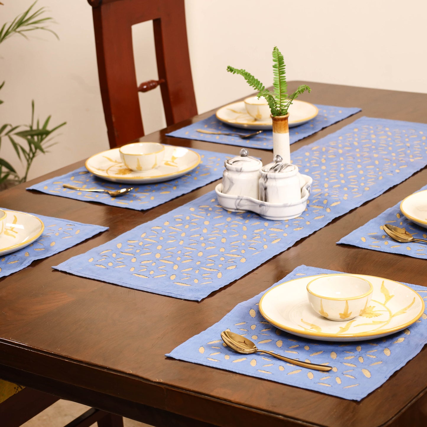 Barmer Applique Cutwork Dining Table Runner with Mat Set 49