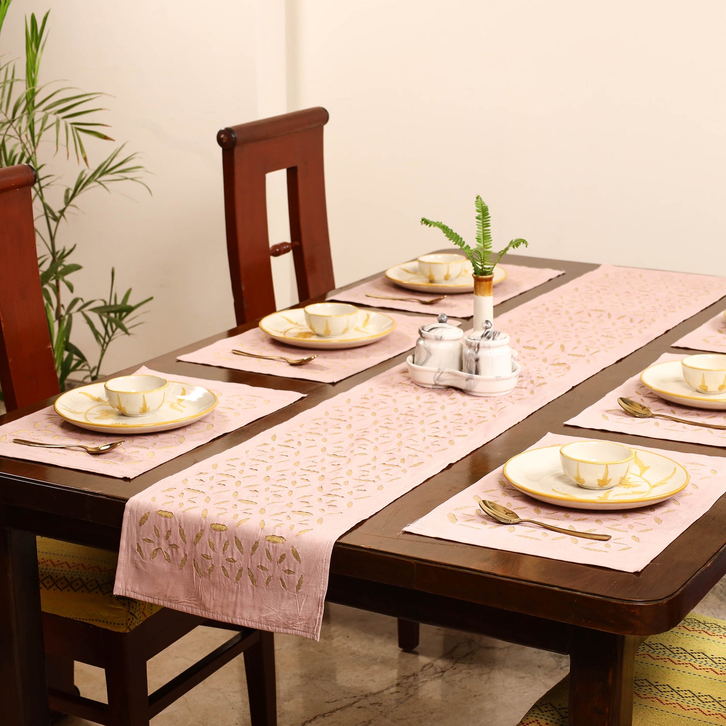 Barmer Applique Cutwork Dining Table Runner with Mat Set 50