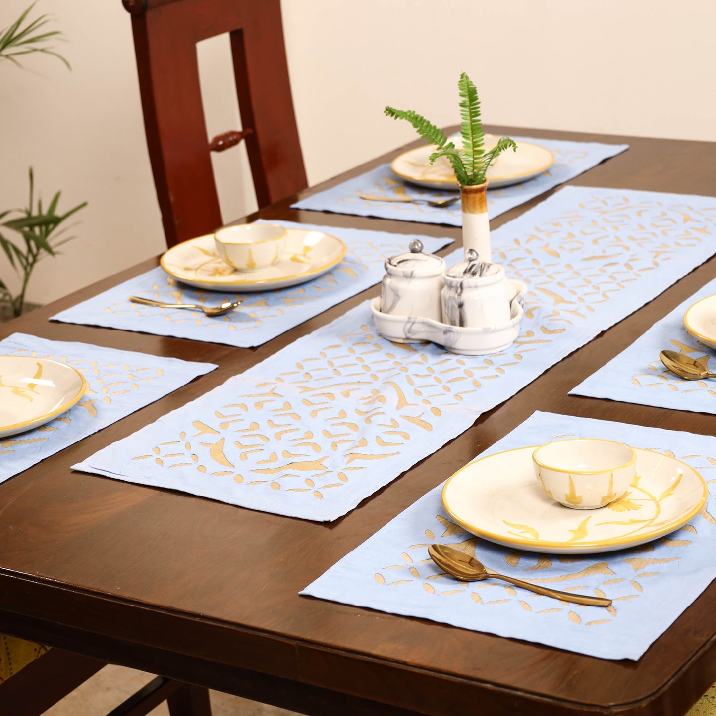Barmer Applique Cutwork Dining Table Runner with Mat Set 51