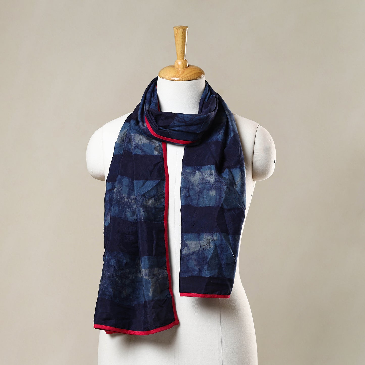 Nui Shibori Tie-Dye Chanderi Silk Handloom Stole 32     \