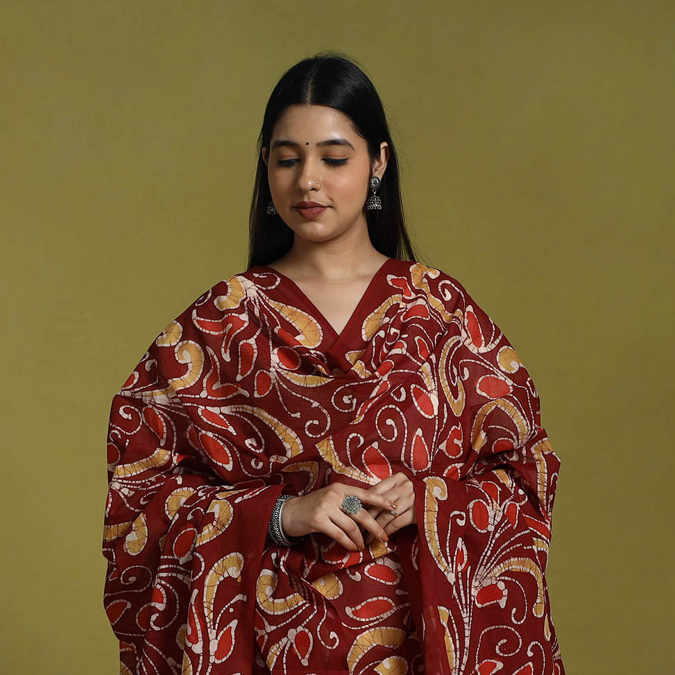  Maroon Cotton Hand Batik Print Dupatta