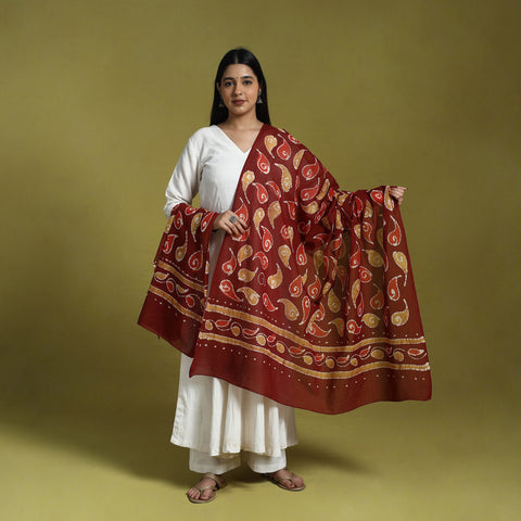  Maroon Cotton Hand Batik Print Dupatta