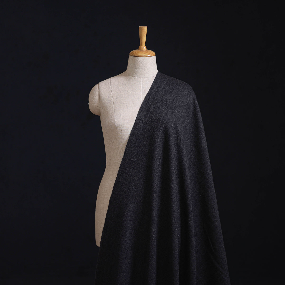 Ladakh Pure Handwoven Sheep Merino Wool Marled Grey Fabric 06