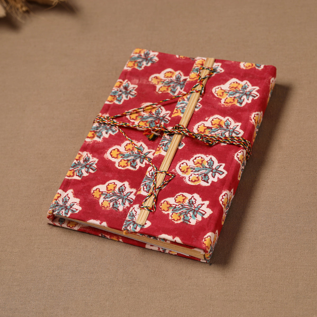 Handmade Paper Notebook in Floral Cover with Thread Lock (7 x 5 in) 06