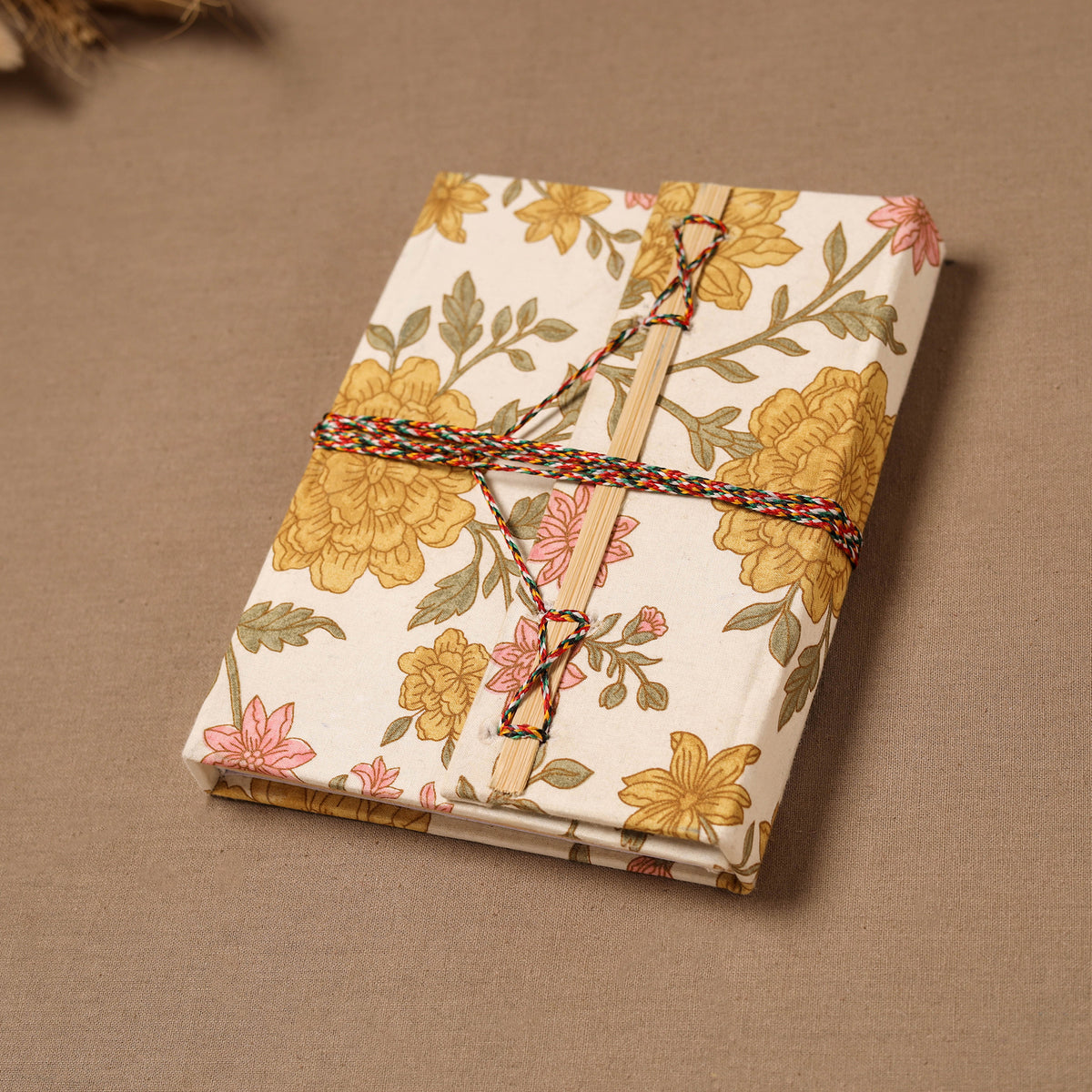 Handmade Paper Notebook in Floral Cover with Thread Lock (7 x 5 in) 07