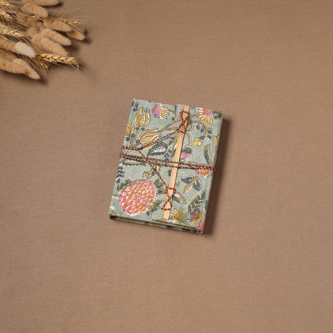Handmade Paper Notebook in Floral Cover with Thread Lock (7 x 5 in) 08