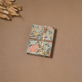 Handmade Paper Notebook in Floral Cover with Thread Lock (7 x 5 in) 08