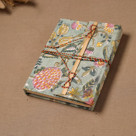 Handmade Paper Notebook in Floral Cover with Thread Lock (7 x 5 in) 08