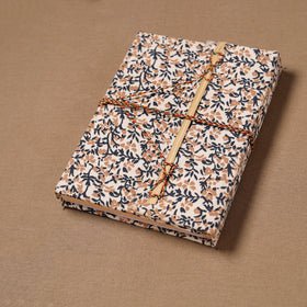 Handmade Paper Notebook in Floral Cover with Thread Lock (7 x 5 in) 13