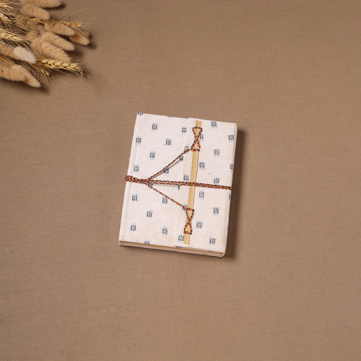 Handmade Paper Notebook in Buti Cover with Thread Lock (7 x 5 in) 15