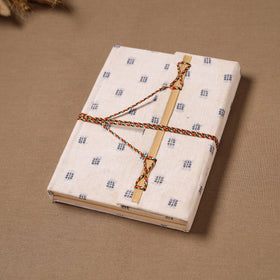 Handmade Paper Notebook in Buti Cover with Thread Lock (7 x 5 in) 15